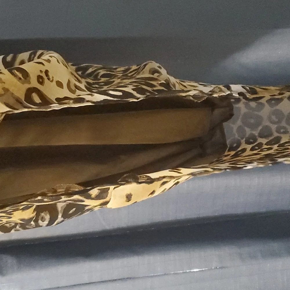 Dress - Picture 6 of 7